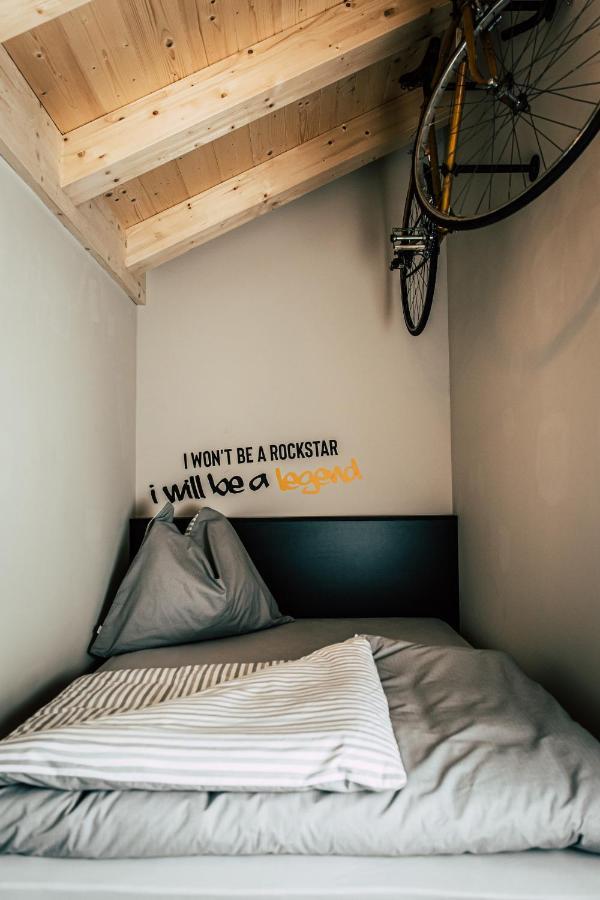 Boutique Apartments Old School ゼル エクステリア 写真
