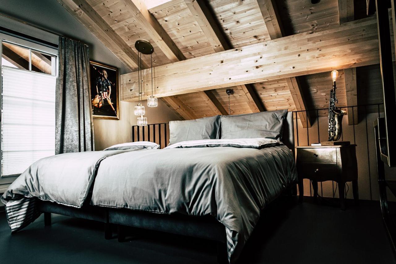 Boutique Apartments Old School ゼル エクステリア 写真