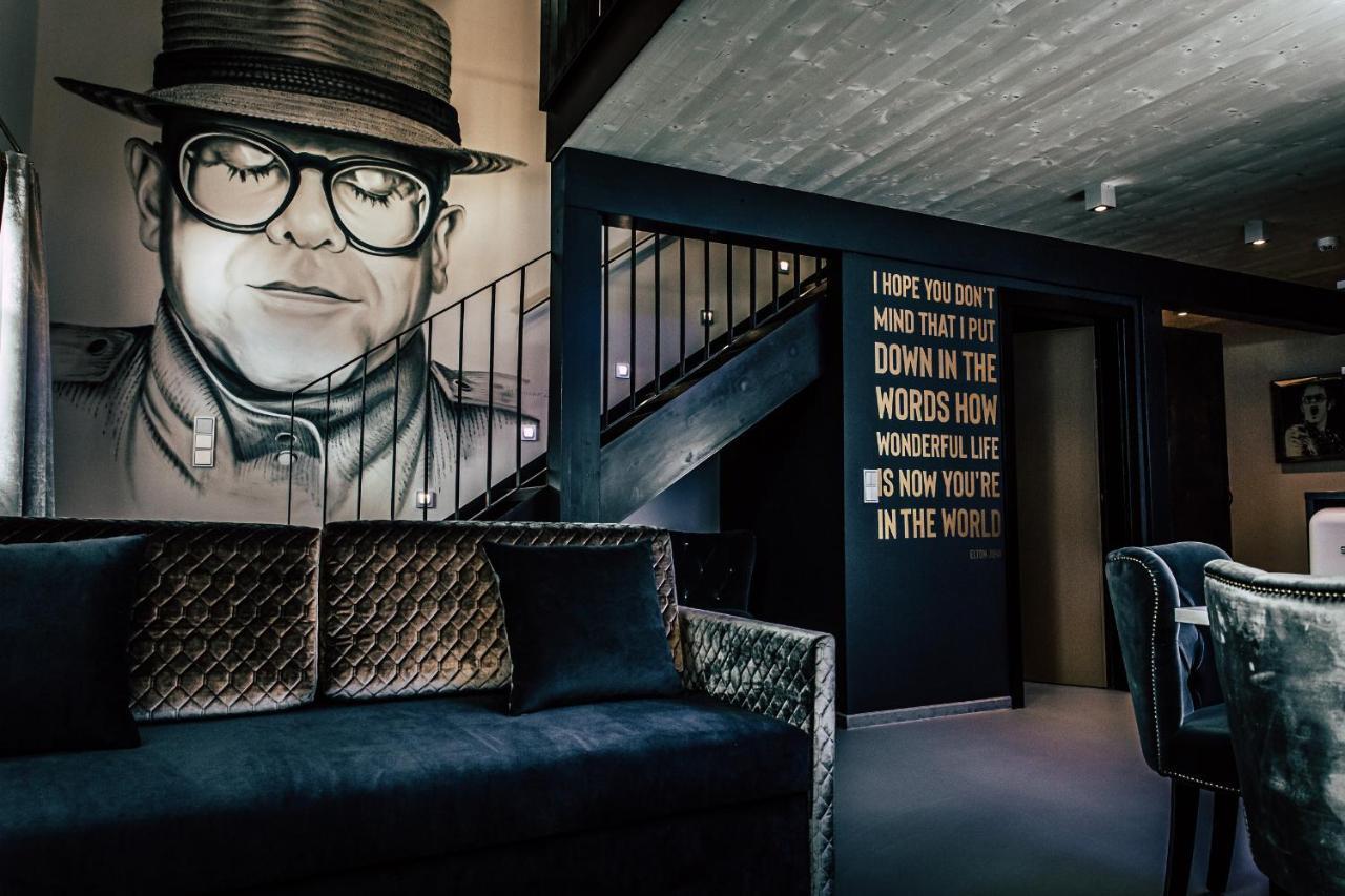 Boutique Apartments Old School ゼル エクステリア 写真